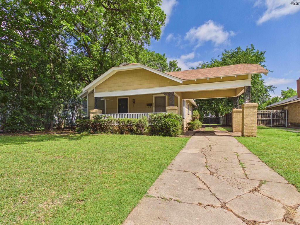 2202 PIEDMONT PLACE, Wichita Falls, TX 76308