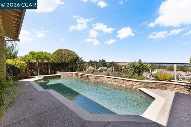 318 Sunset Dr, Danville, CA 94506