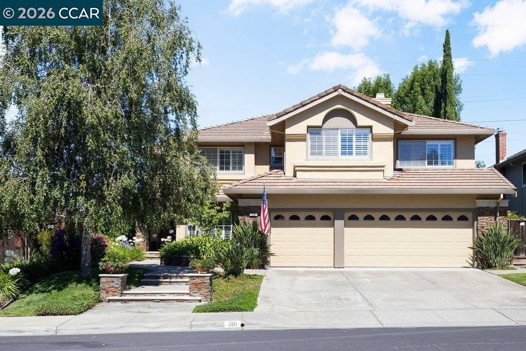318 Sunset Dr, Danville, CA 94506