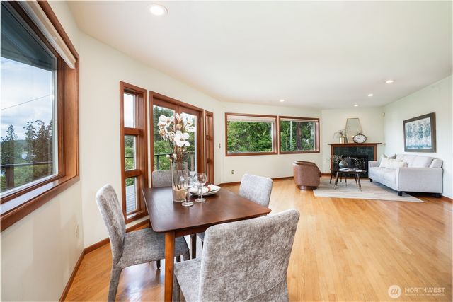6921 120th Street NW, Gig Harbor, WA 98332