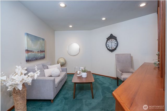 6921 120th Street NW, Gig Harbor, WA 98332