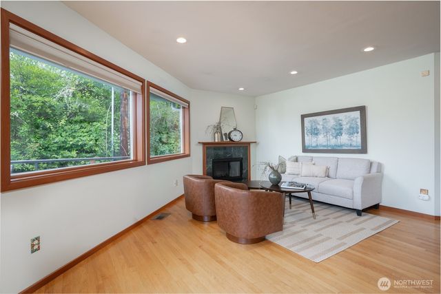 6921 120th Street NW, Gig Harbor, WA 98332