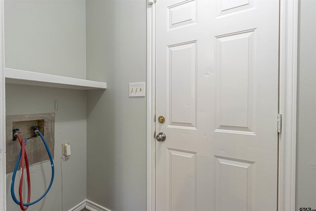 5605 Calais Dr, Tyler, TX 75704
