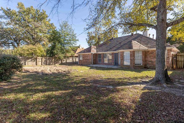 5605 Calais Dr, Tyler, TX 75704