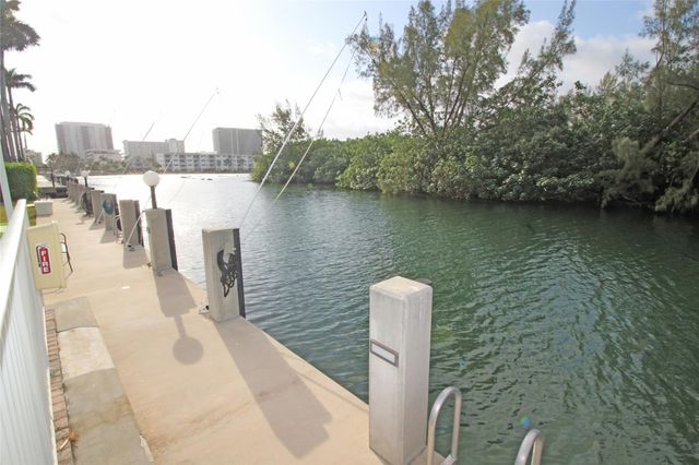 2860 NE 14th Street 103 D, Pompano Beach, FL 33062