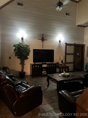 512 Oakland Court, Ardmore, OK 73401