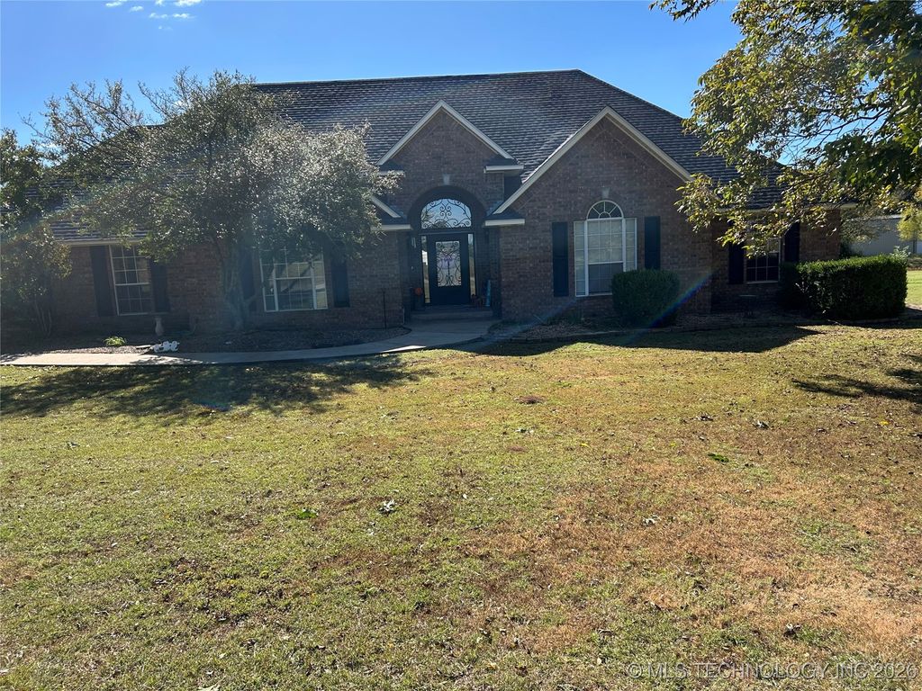 512 Oakland Court, Ardmore, OK 73401