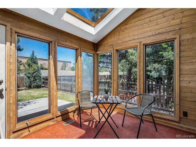 7715 S Forest St, Centennial, CO 80122