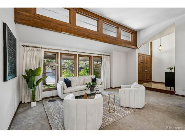 7715 S Forest St, Centennial, CO 80122