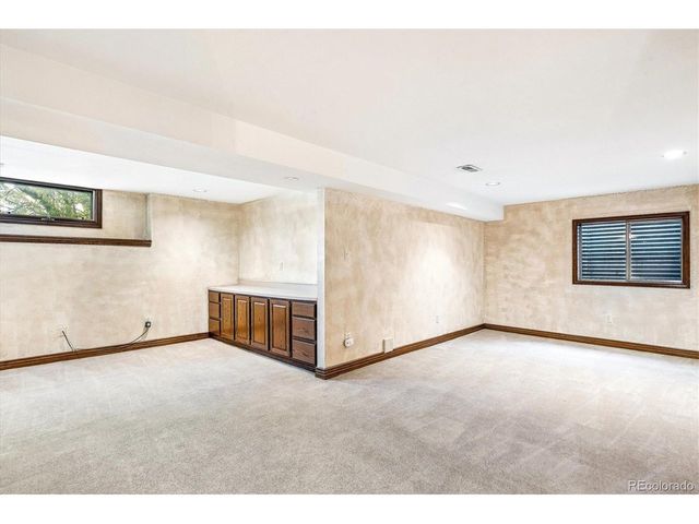 7715 S Forest St, Centennial, CO 80122