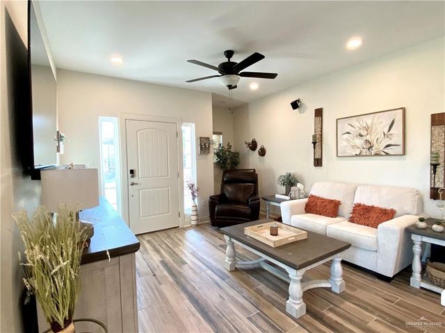 2203 Tanager Lane, Mission, TX 78572