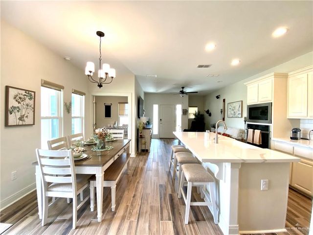 2203 Tanager Lane, Mission, TX 78572