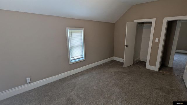 4554 N 16 Street, Omaha, NE 68110