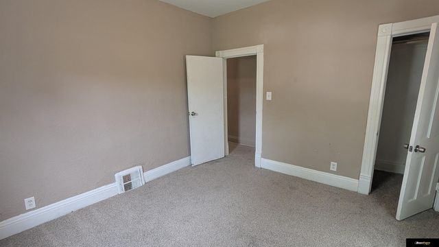 4554 N 16 Street, Omaha, NE 68110