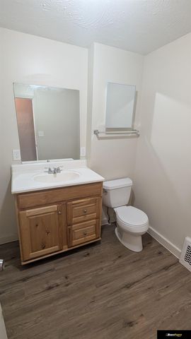 4554 N 16 Street, Omaha, NE 68110