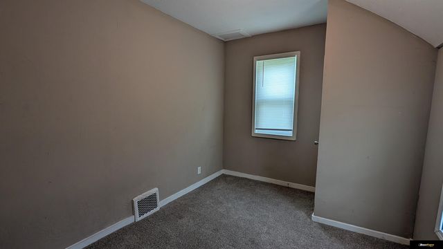 4554 N 16 Street, Omaha, NE 68110