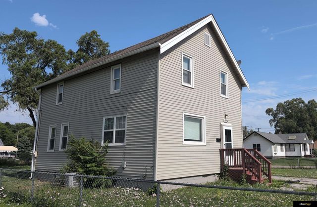 4554 N 16 Street, Omaha, NE 68110