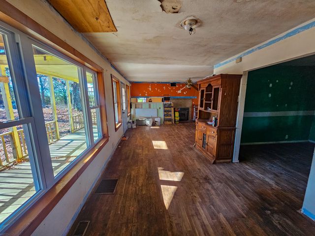 14817 Malberg Road, Cabool, MO 65689