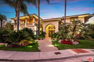 12145 Summit Court, Beverly Hills, CA 90210