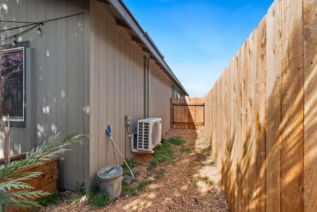 21279 Thornhill Lane, Bend, OR 97701