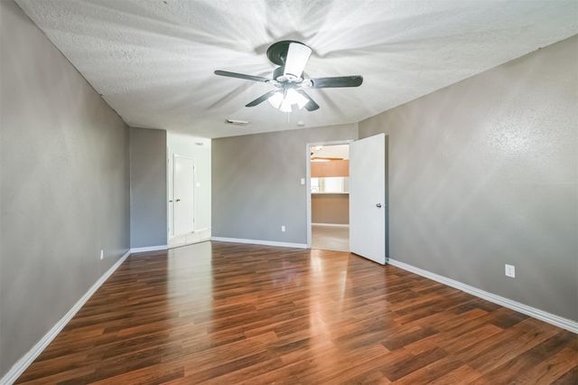 2514 General Colony Drive, Friendswood, TX 77546