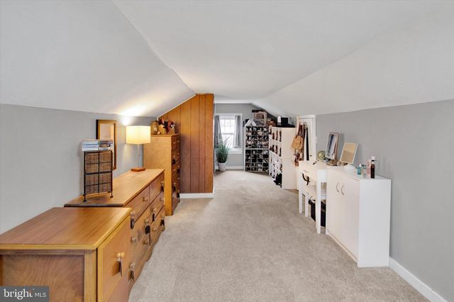 121 OLD STATE RD, Reading, PA 19606