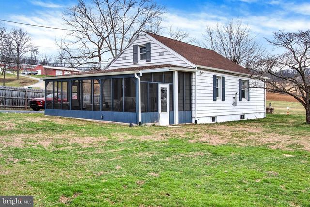 121 OLD STATE RD, Reading, PA 19606