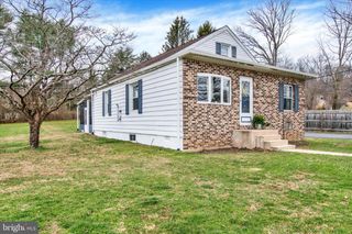 121 OLD STATE RD, Reading, PA 19606