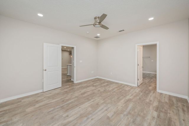 6737 Sarah Ann Way, Laurel Hill, FL 32567