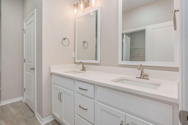 6737 Sarah Ann Way, Laurel Hill, FL 32567