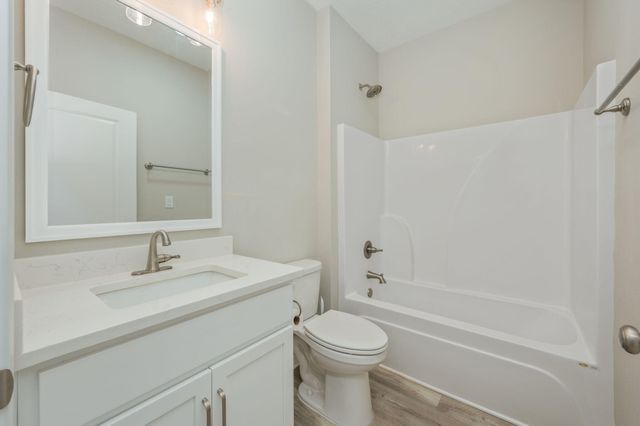 6737 Sarah Ann Way, Laurel Hill, FL 32567