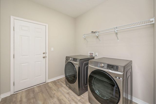 6737 Sarah Ann Way, Laurel Hill, FL 32567