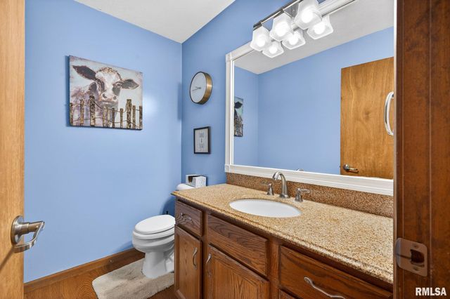 112 HEATHERVIEW Drive, East Peoria, IL 61611