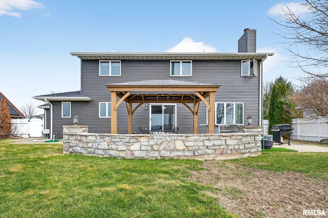 112 HEATHERVIEW Drive, East Peoria, IL 61611