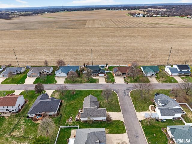 112 HEATHERVIEW Drive, East Peoria, IL 61611