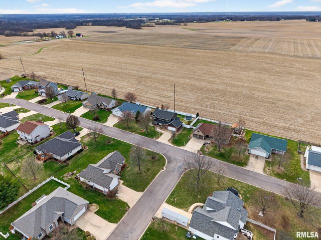 112 HEATHERVIEW Drive, East Peoria, IL 61611