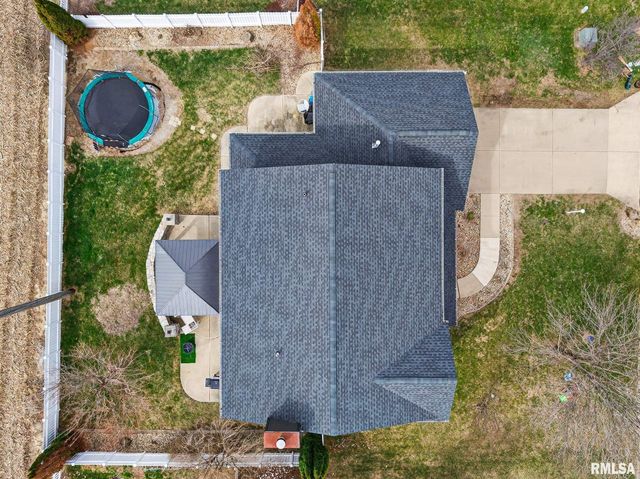 112 HEATHERVIEW Drive, East Peoria, IL 61611