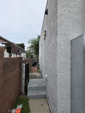 1714 E San Marcus, Compton, CA 90221