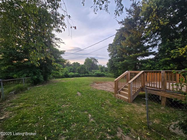 1784 Holly Ct, Radcliff, KY 40160
