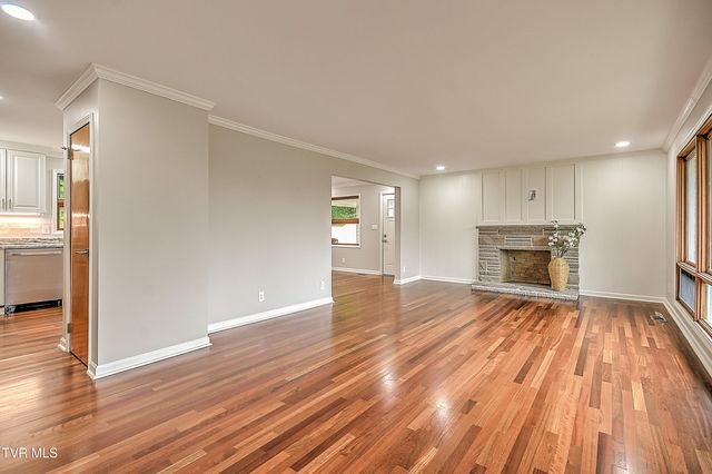 912 Colfax Avenue, Kingsport, TN 37660