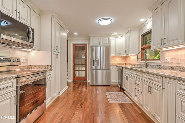 912 Colfax Avenue, Kingsport, TN 37660