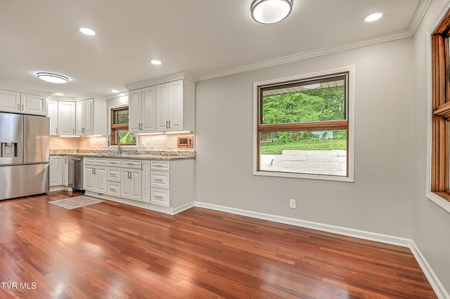 912 Colfax Avenue, Kingsport, TN 37660