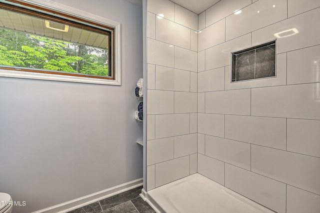 912 Colfax Avenue, Kingsport, TN 37660