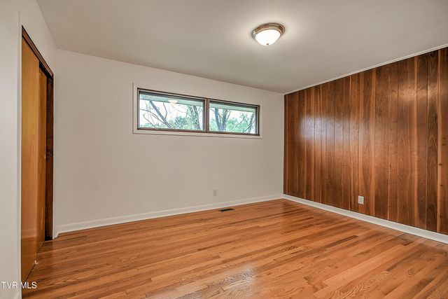 912 Colfax Avenue, Kingsport, TN 37660