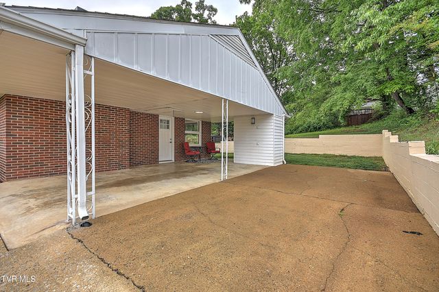 912 Colfax Avenue, Kingsport, TN 37660