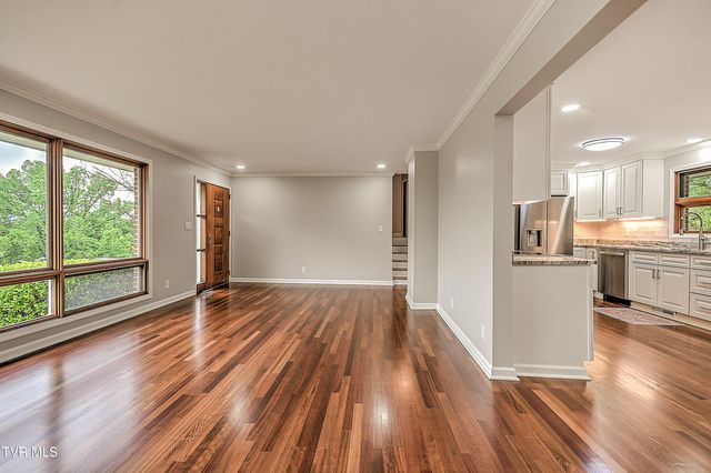 912 Colfax Avenue, Kingsport, TN 37660