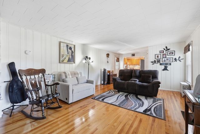 17 Tallawanda Drive, Worcester, MA 01603