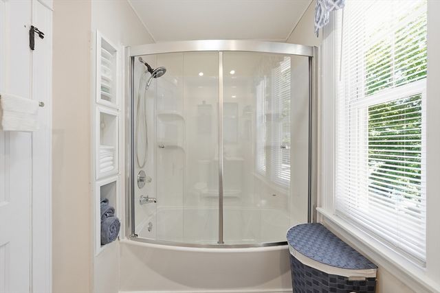 17 Tallawanda Drive, Worcester, MA 01603