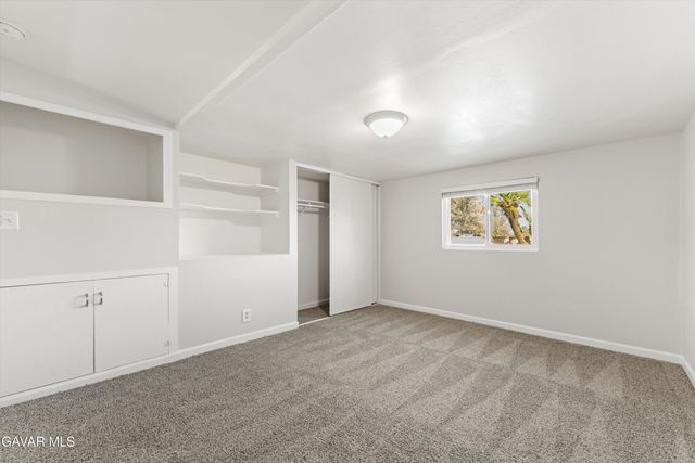 5121 W M-4, Lancaster, CA 93536