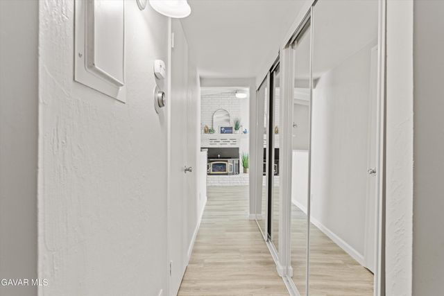 5121 W M-4, Lancaster, CA 93536